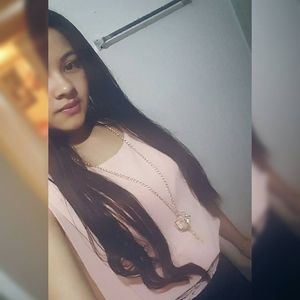 Meet your Posher, Roxana